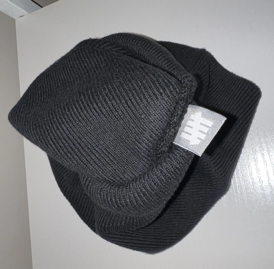 Undefeated Black Play Dirty Beanie Cap OSFA UNDFTD Cotton Acrylic Blend Hat - Image 3 of 4