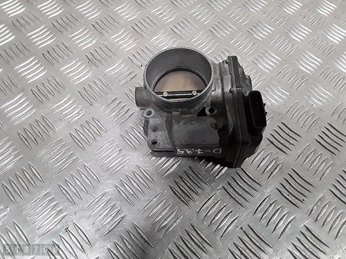 2004 VOLVO V50 DROSSELKLAPPE BENZIN 2400PETROL 8677694