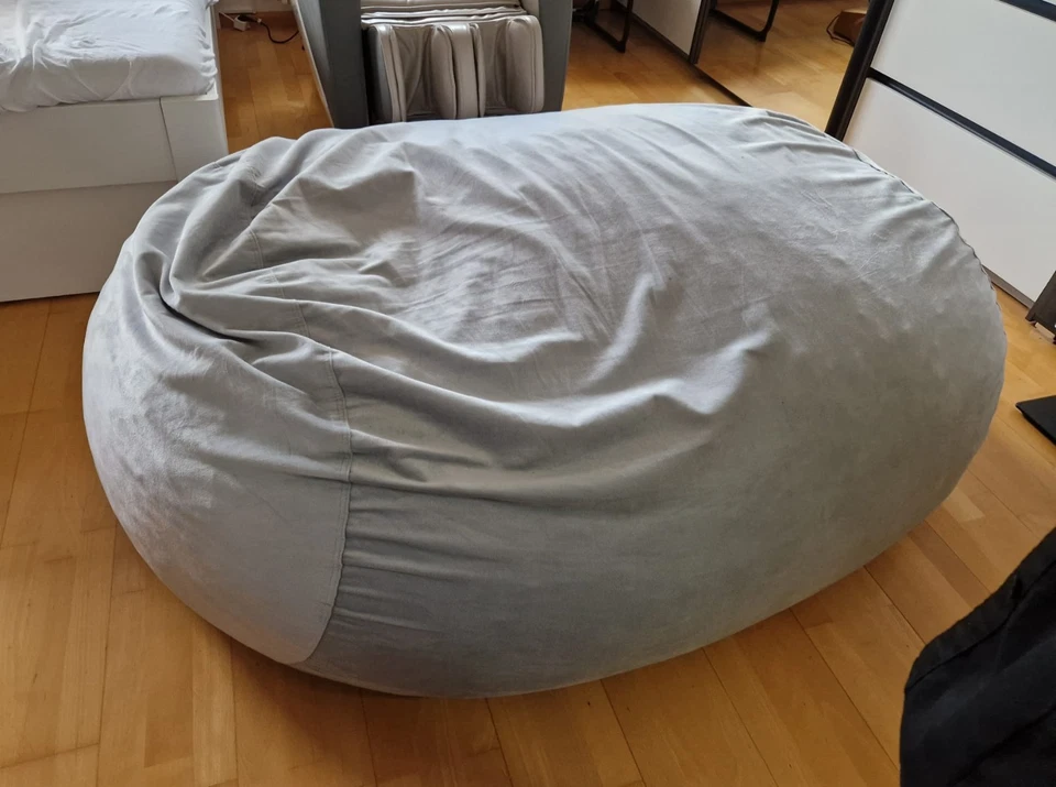 Sitzsack mit Velour Bezug und 1500 Liter Schaumstoff Füllung - Bild 2 von 4