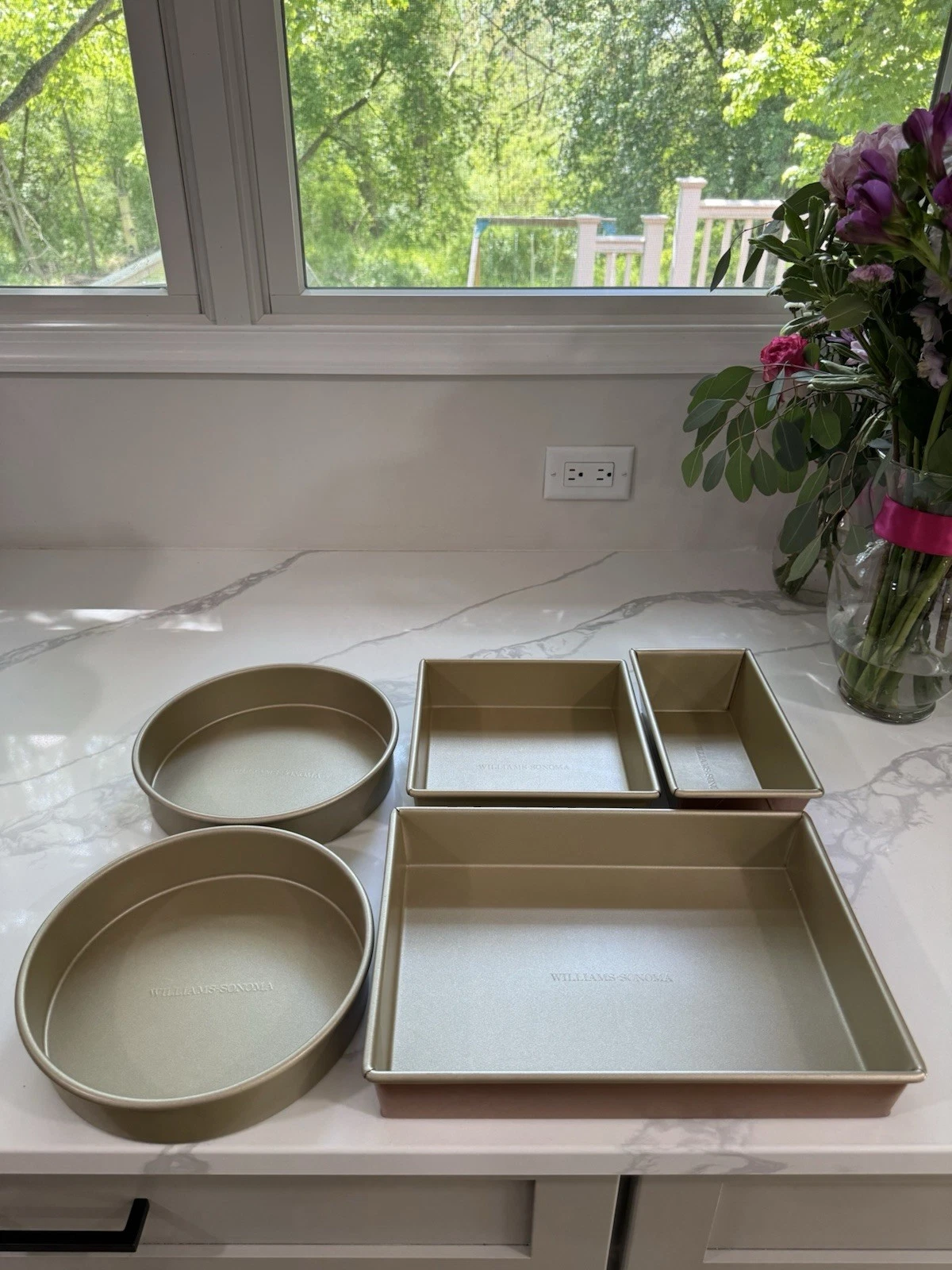 Williams Sonoma Goldtouch Pro Bakeware Lot 5pc + 2 Copper
Opens in a new window or tab