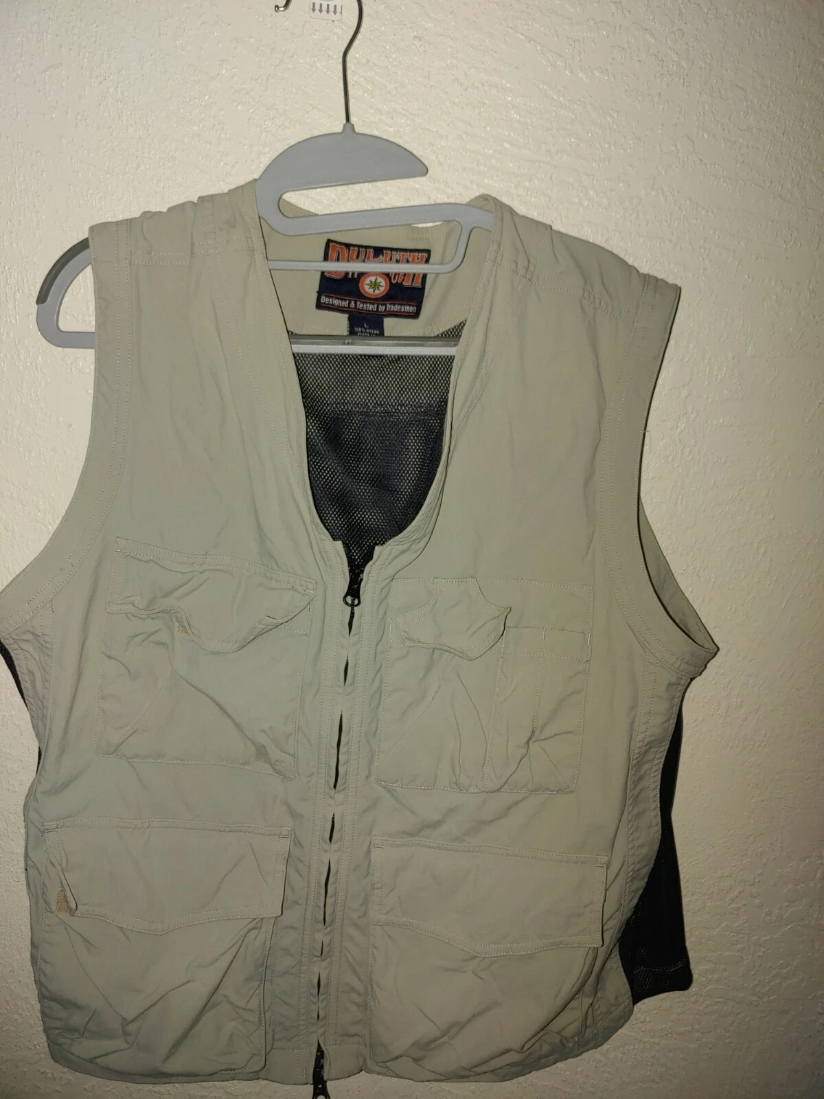 Duluth Trading Co. Mens Khaki/Beige Zipper Cargo Fishing Vest Size L