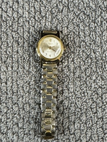 Vintage timex mechanical womens watch silver dial two tone see description - Picture 2 of 4