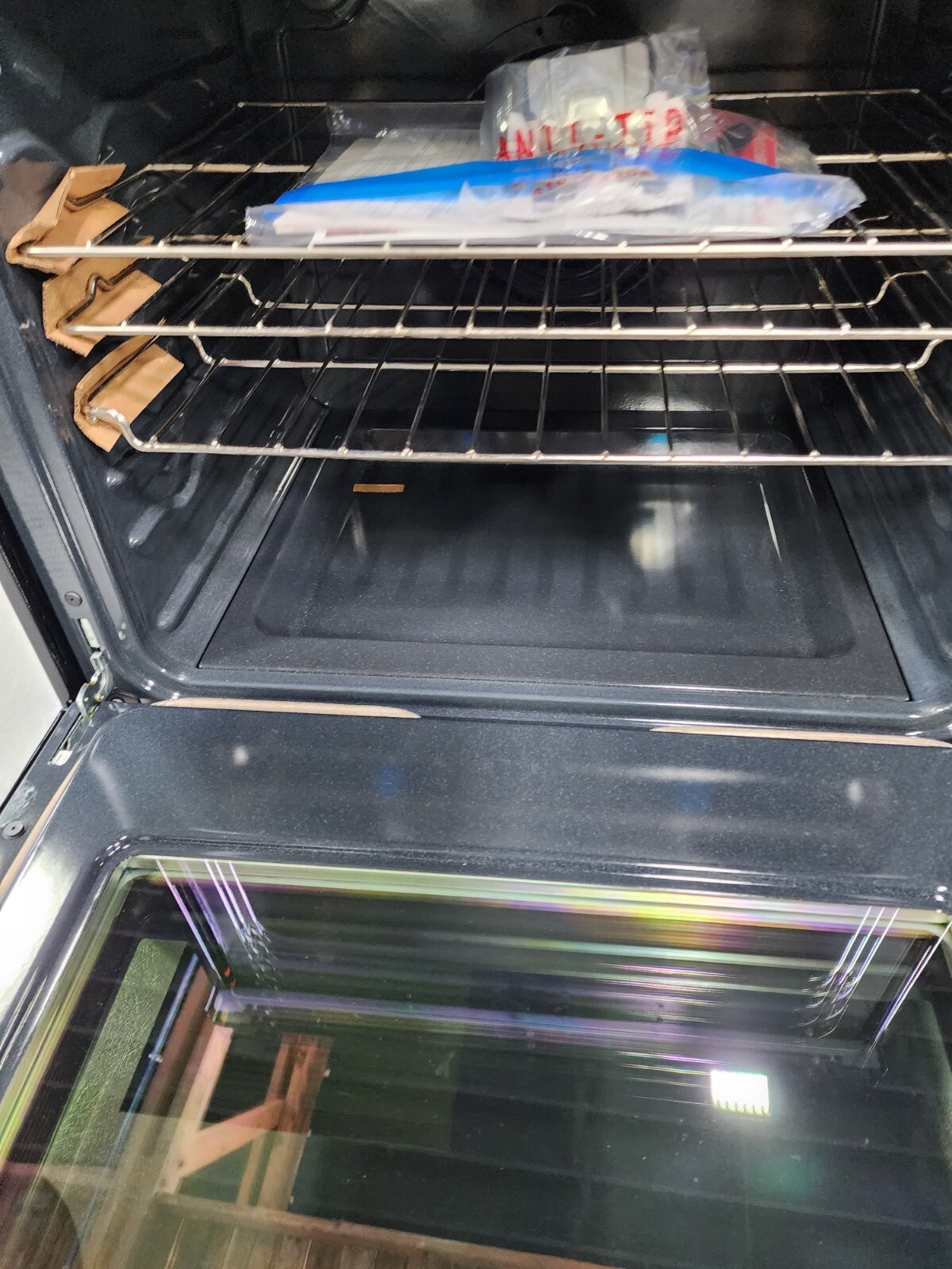 Frigidaire 30 Inch Freestanding Electric Range with 5 Elements NEW