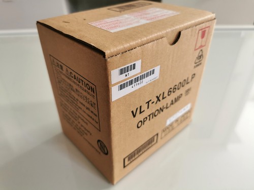 OEM Genuine Mitsubishi VLT-XL6600LP Projector Lamp with Module - Picture 8 of 8