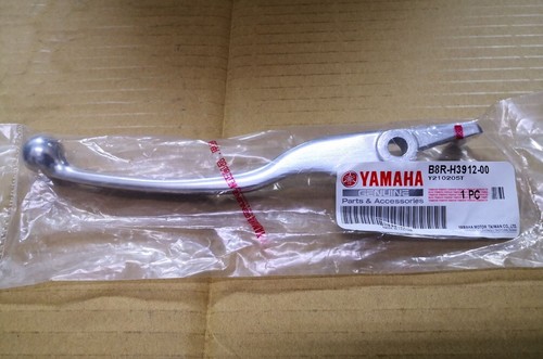 (JUEGO) NUEVAS PALANCAS DE FRENO ORIGINALES YAMAHA IZQUIERDA+DERECHA para Yamaha Zuma 125 2022 2023 - Imagen 2 de 4