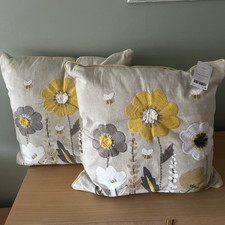 BNWT NEXT SET OF 2 YELLOW/GREY/WHITE FLOWERS CUSHIONS. 50x50cm. WERE £18 EACH 