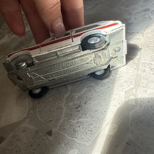 ORIGINAL UNBOXED VINTAGE 1970's DINKY TOYS No 254 - WHITE RANGE ROVER POLICE CAR - Picture 4 of 5