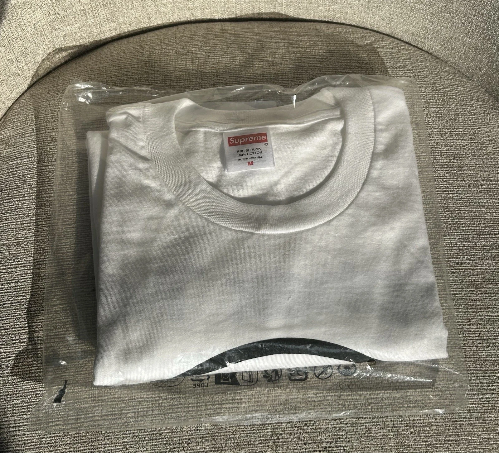 Tee shirt de travail Supreme Aphex Twin Ambients blanc taille M neuf dans son emballage 