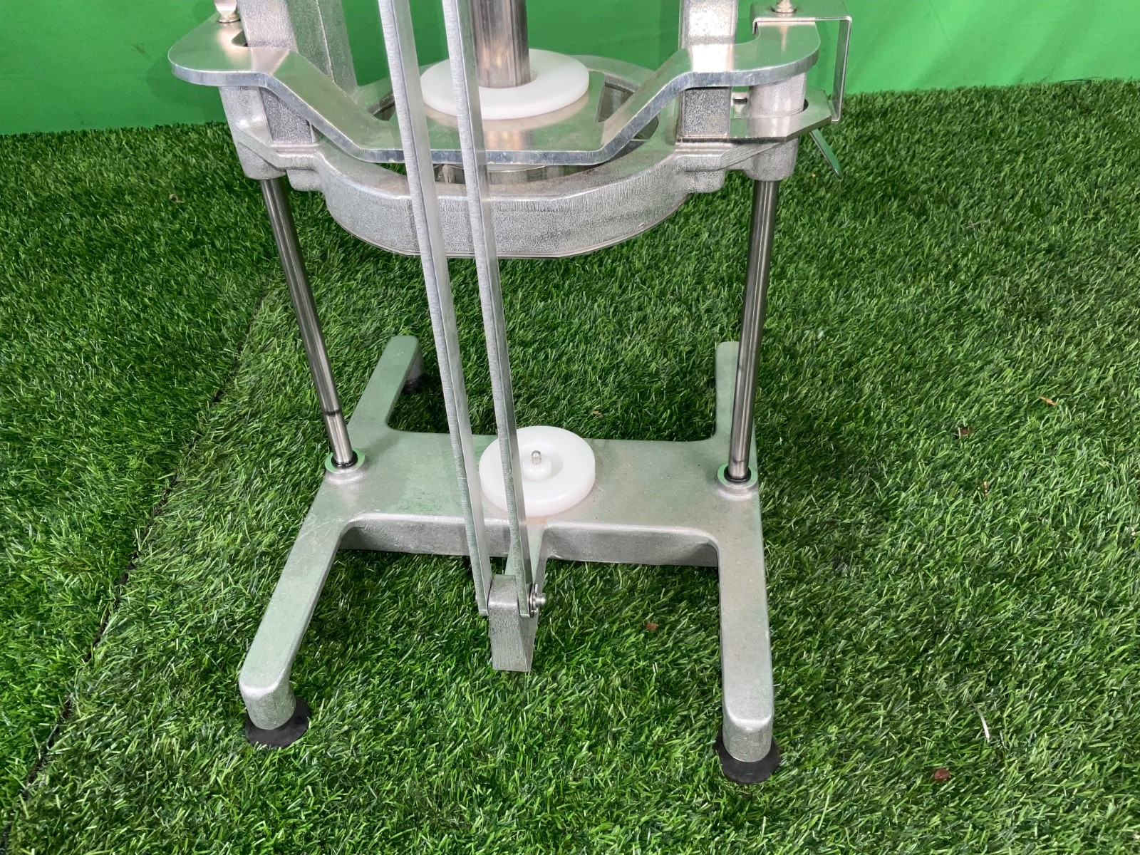 Nemco 55775-1 Easy Pineapple Corer / Peeler 55775 New No Box 1658 1F