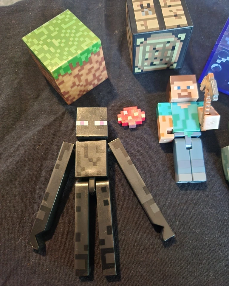 Mojang Jazwares Minecraft Figure Lot. 3 Complete Figures. Minecraft Figure Lot - Imagem 2 de 4