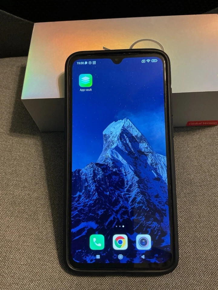 Xiaomi Mi 9 · 128GB, photo 3 of 5