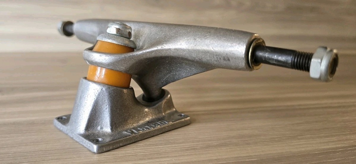 1980's NOS Venture U.S.A Skateboard Truck Independent Made in USA