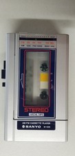 SANYO M-G30 Vintage AM/FM Stereo Metal Tape Cassette Player Walkman Tested Works