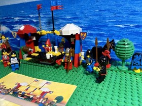 Lego Castle: 6060 Knight's Challenge  With Original Instructions + Minifigures