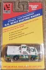 Fast Trackers H.O. Scale Electric Racers Quaker State 24 New In Box