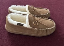 SUPERLAMB WOMENS SUEDE LEATHER SHEEPSKIN MOCCASIN Sz 11  SLIP ON SLIPPERS