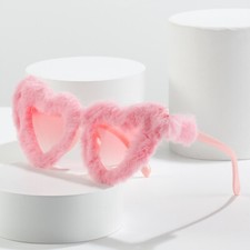 Fashion Oversized Lovely Heart Shaped Sunglasses Retro Women Fur Velvet Glasses