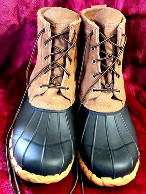 UNISEX ~ DUCK BOOTS BY GUIDE GEAR (SIZE 10) THINSULATE~ LACE-UP RUBBER SOLE!
