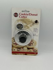 NEW Norpro 3495 Donut Cutter Metal Cookie Bagel Biscuit Doughnut 2.75"