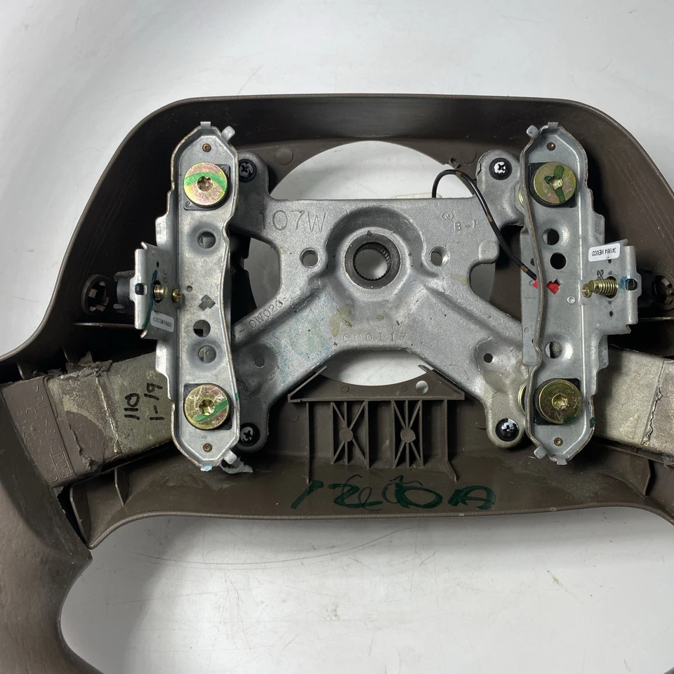 1995-2000 Toyota Tacoma 1996-1997 4Runner Brown Steering Wheel-No Cruise - Image 4 of 4