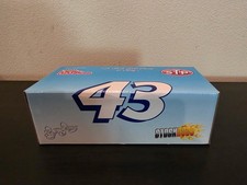Richard Petty 43 STP Stock Rods Willy GOLD Edition 1:24 Racing Champions SEALED