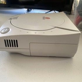 Sega Dreamcast Complete Bundle - Console, Controller And Cords Clean Tested Good