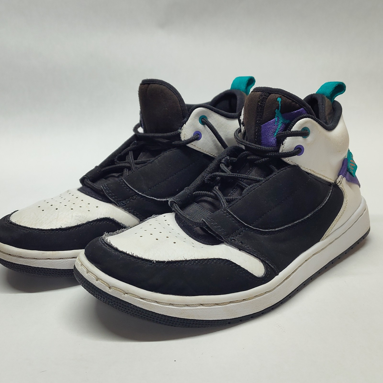 Size 8- Jordan Fadeaway Black White | eBay