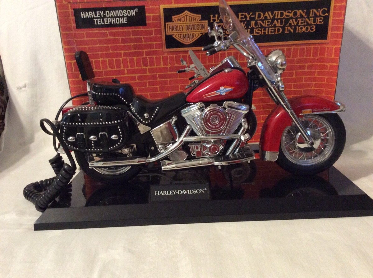 Harley Davidson Biker RED Heritage Soft Tail Motorcycle
