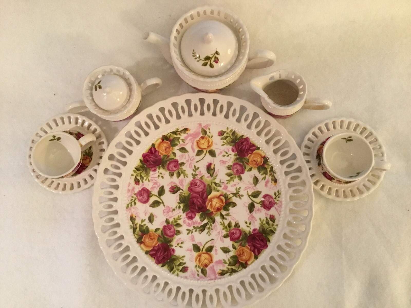 Royal Albert Old Country Roses Miniature Tea Set Pierced Le Petite 10