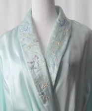 Vintage 80 s Women s Lindsey Blake Embroidered Collar Blue Robe M. SALE 15