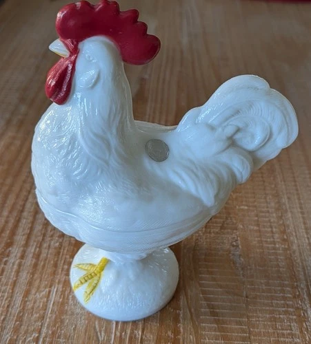 Vintage Westmoreland Milk Glass  Rooster on Nest – Red Comb – 8.5 inches
