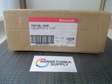 Honeywell V5013N1048 Pneumatic Valve NEW! 1/2 inch