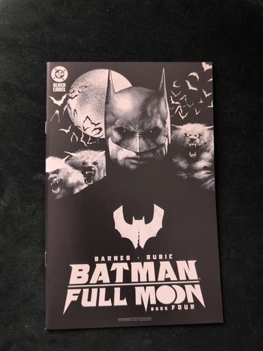 BATMAN FULL MOON #4 STEVAN SUBIC GLOW IN THE DARK  VARIANT 1