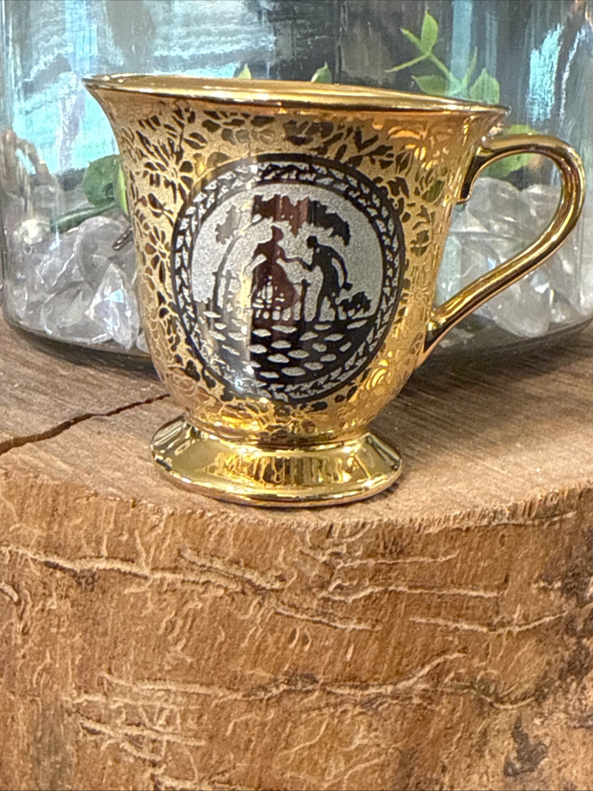 Vtg Le Mieux China 24K Gold & Platinum France Floral Courting Couple Plate & Cup