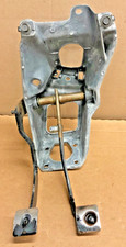 1994 Ford Ranger Brake Clutch Pedal Assembly 1989-1994 Missing Rubber Pads 1994 Ford Ranger Brake Clutch Pedal Assembly 1989-1994 Missing Rubber Pads