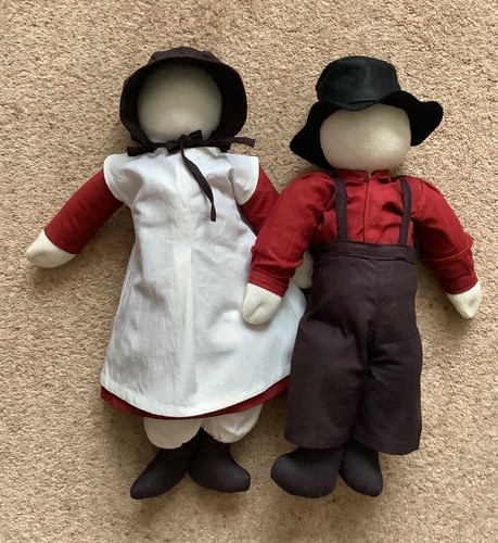 Vintage rag dolls signed and dated by Amish doll artist, folk dolls - Picture 2 of 5