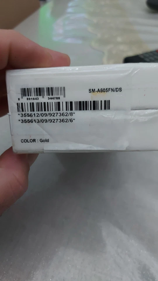 Telefono samsung a6 plus, foto 3 di 4
