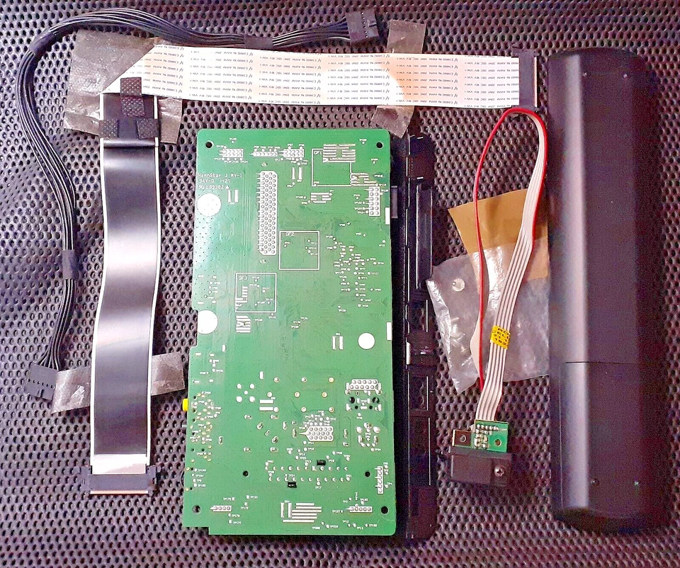 Polaroid Vestel 40" Smart TV Mainboard ( 17MB95M) bundle with NEW remote control - Image 2 of 4