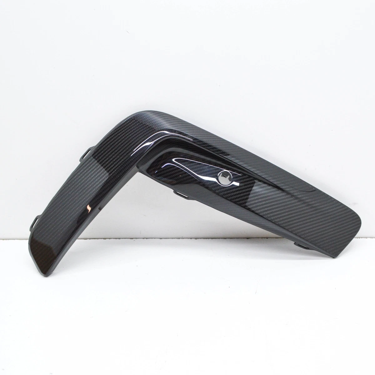 NEW BMW 8 F92 FRONT RIGHT BUMPER W/PDC TRIM GRILLE 51118077578  