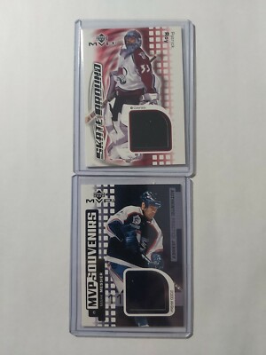 2002-03 Upper Deck MVP Skate Around & Souvenirs Patrick Roy Mark Messier (2Card)