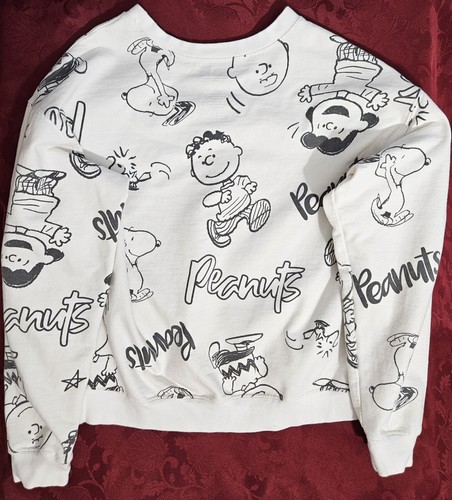 Peanuts Snoopy And Woodstock Sweatshirt All Over Print Size Large Crop 42" X 23" - Picture 3 of 9
