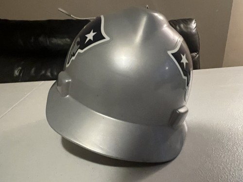 Cappello rigido MSA NFL New England Patriots, taglia standard V-Gard con bretelle a cricchetto - Foto 2 di 2