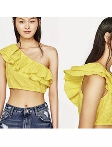zara yellow crop top
