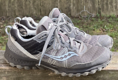 saucony hiking shoes