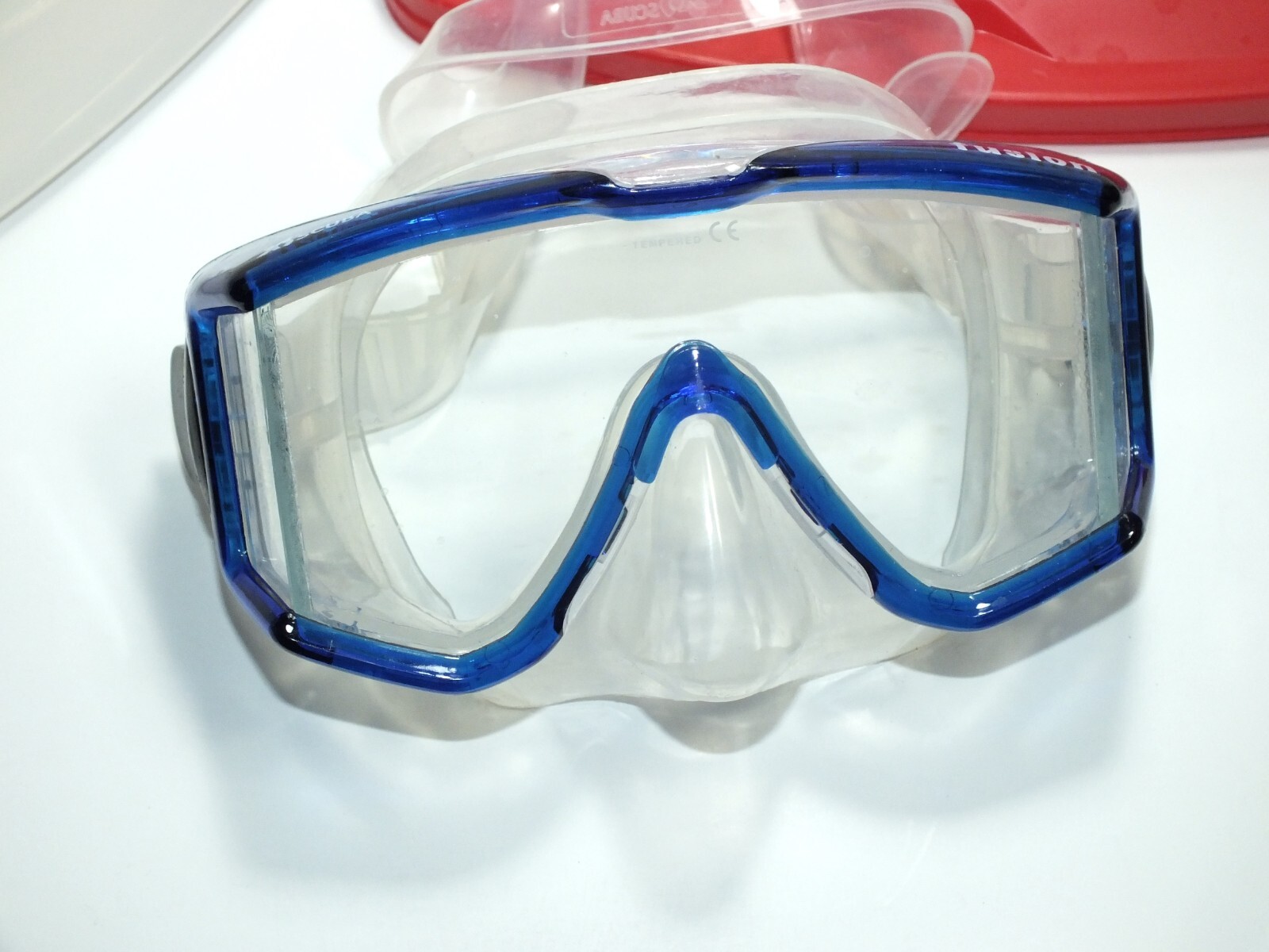 XS Scuba Fusion Mask Color Blue Fusion 3-Window Scuba Dive Mask In Travel Case B