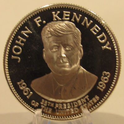 Vintage John F. Kennedy JFK Franklin Mint Sterling Silver Round