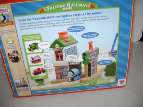NEW Thomas & Friends Wooden Train Talking Railway Series Stop & Greet Station - Picture 4 of 7