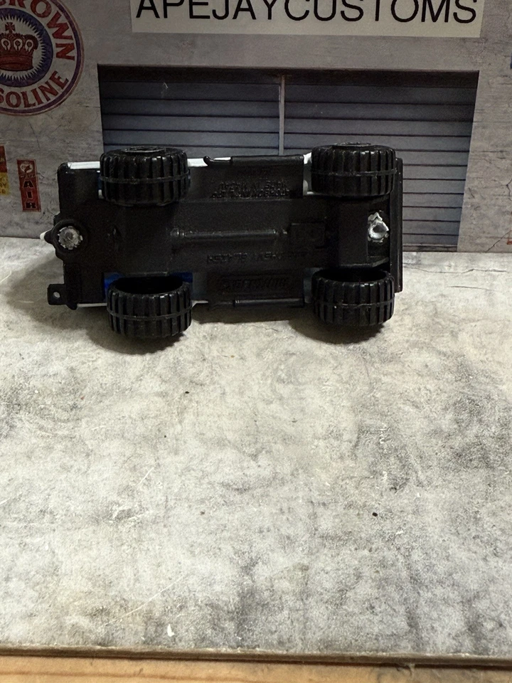 Matchbox Superfast 4x4 Chevy Blazer SP-7 Sheriff 1983 White Made in Macau - Image 4 of 4