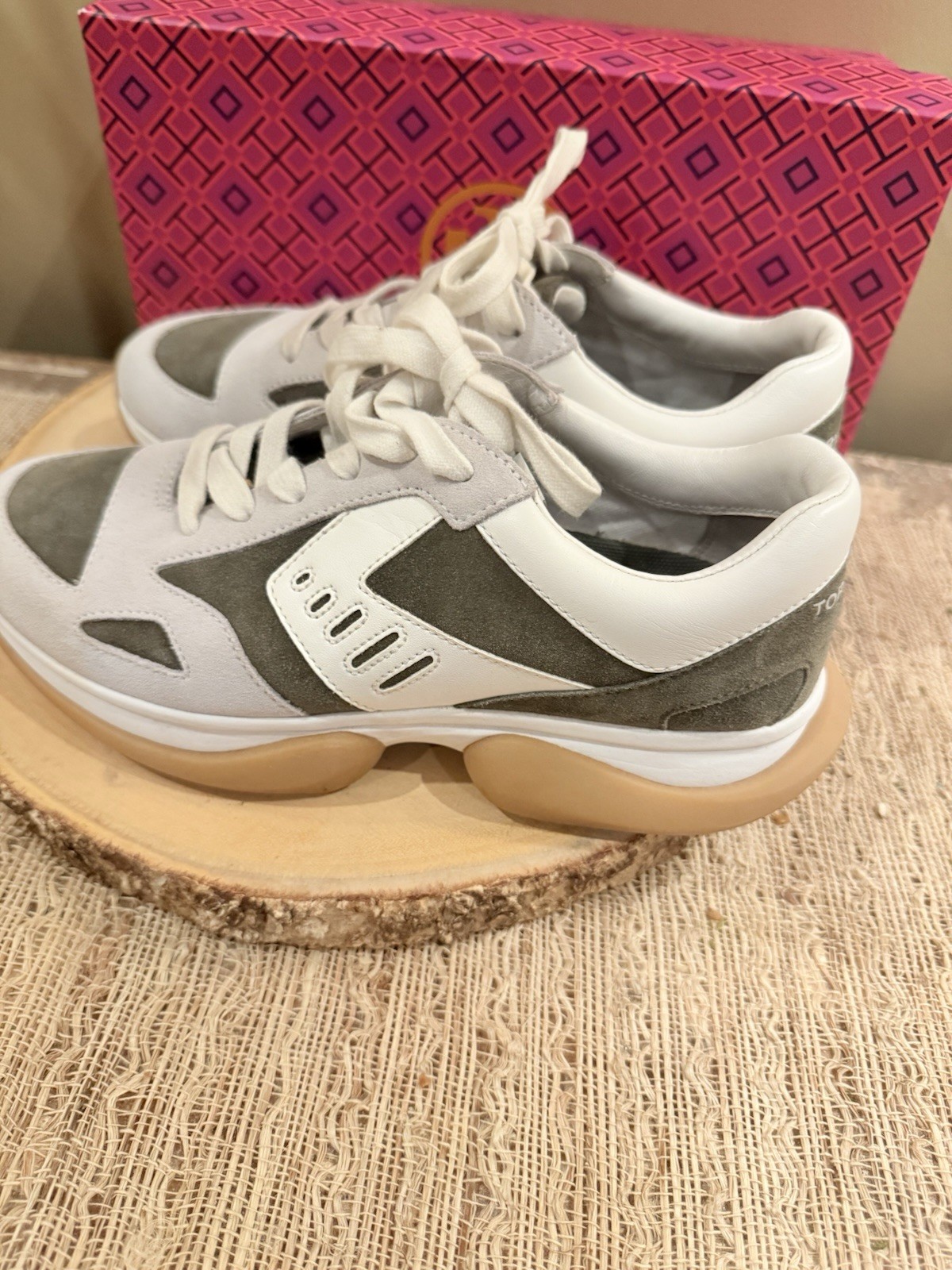 Tory Burch Sport bubble lace up Sneakers Women’s Ivory & Khaki Size 7.5 thumbnail 5