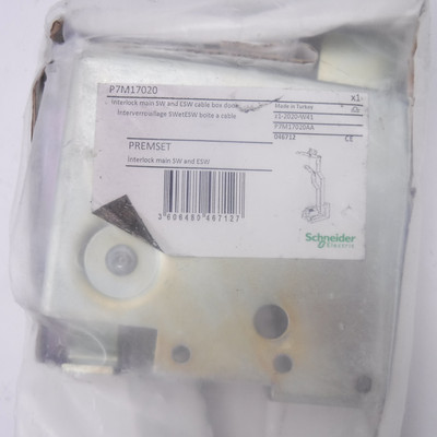 Schneider Electric Interlock Kit For Switch SW & ESW Cable Box Door P7M17020
